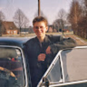 Meet your Posher, Claudia